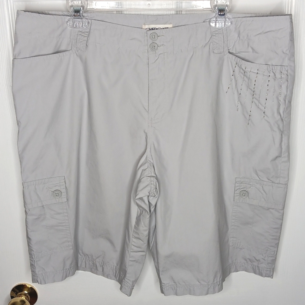 Cherokee Women's Bermuda Cargo Shorts Plus Size 18 Light Gray Casual - Picture 16 of 16